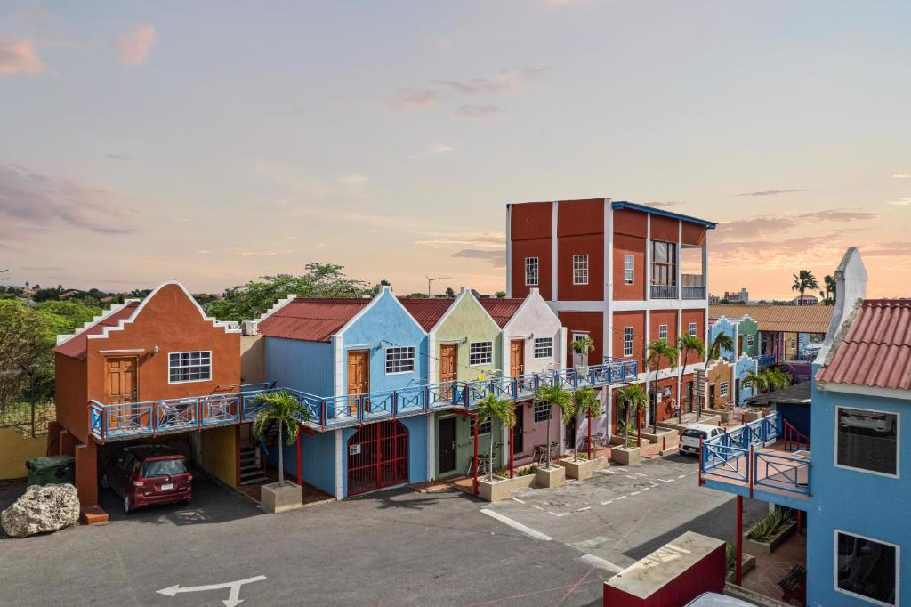 the-ritz-village