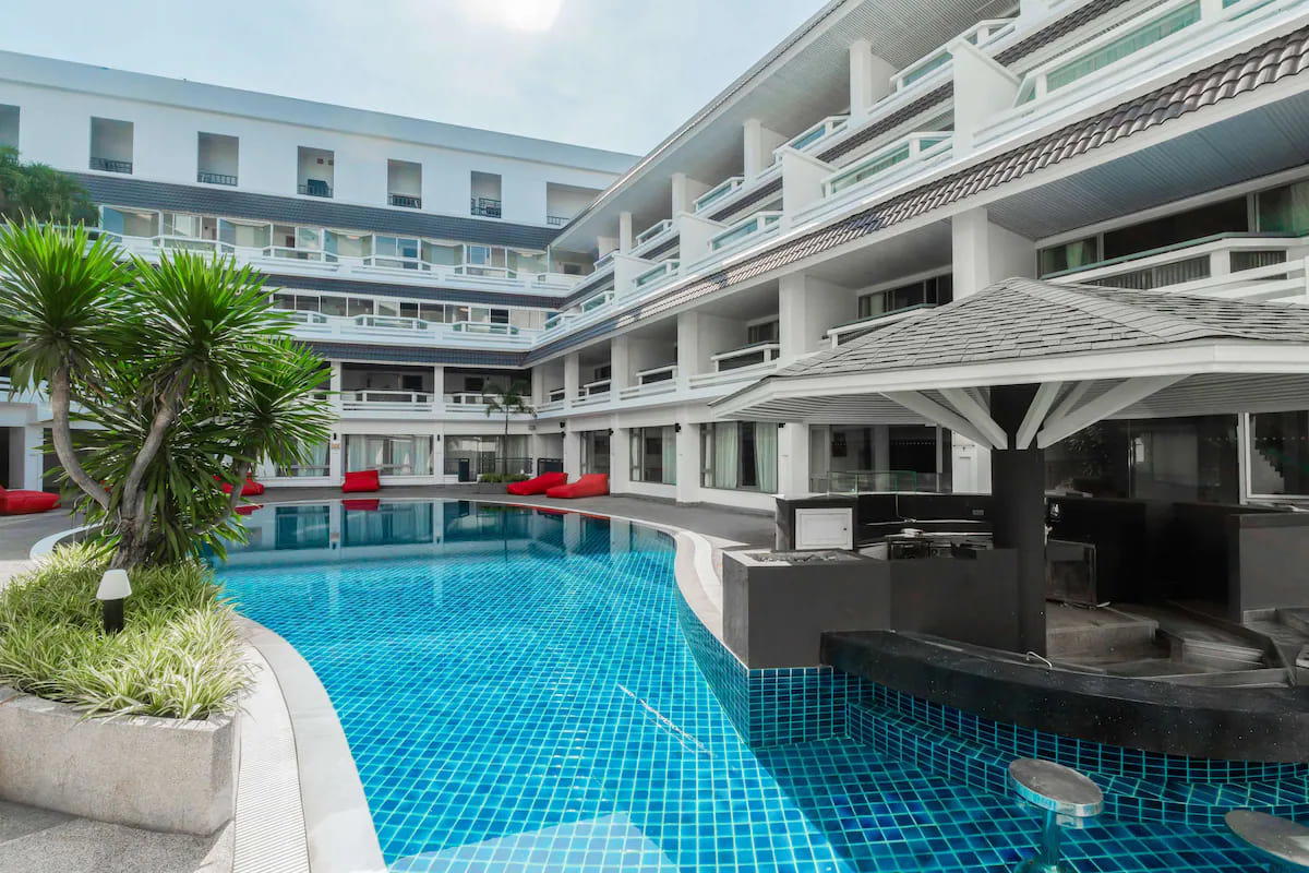 Radisson Red Phuket Patong Beach