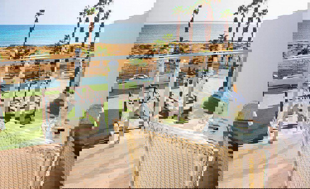 the-budha-beach-the-senses