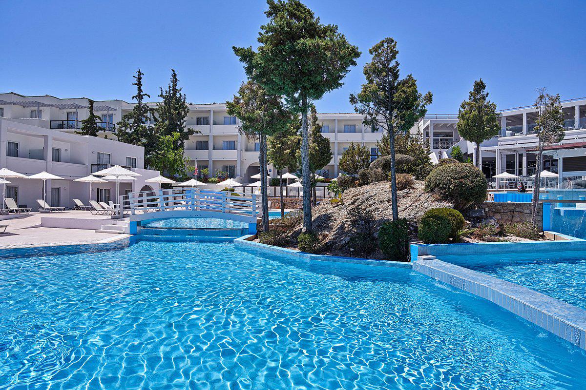 labranda-kiotari-bay