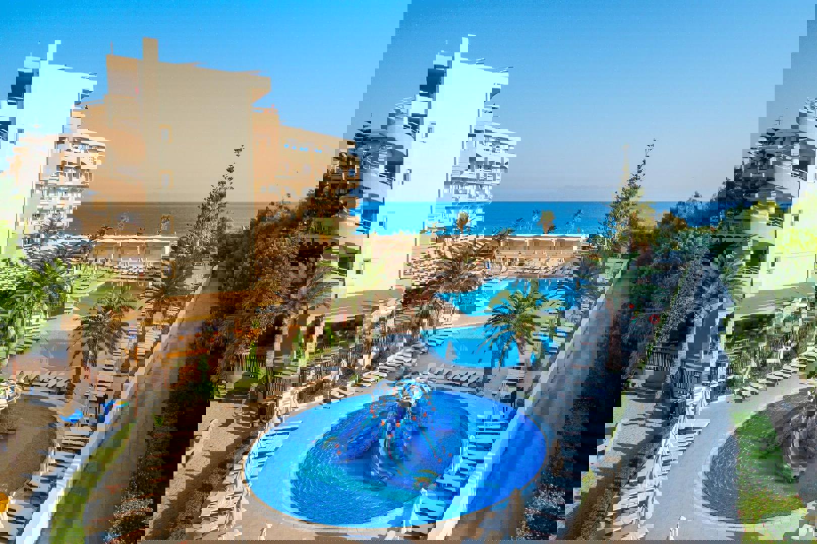 sun-beach-resort-complex