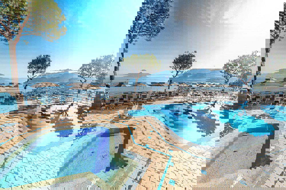 2243911-359668