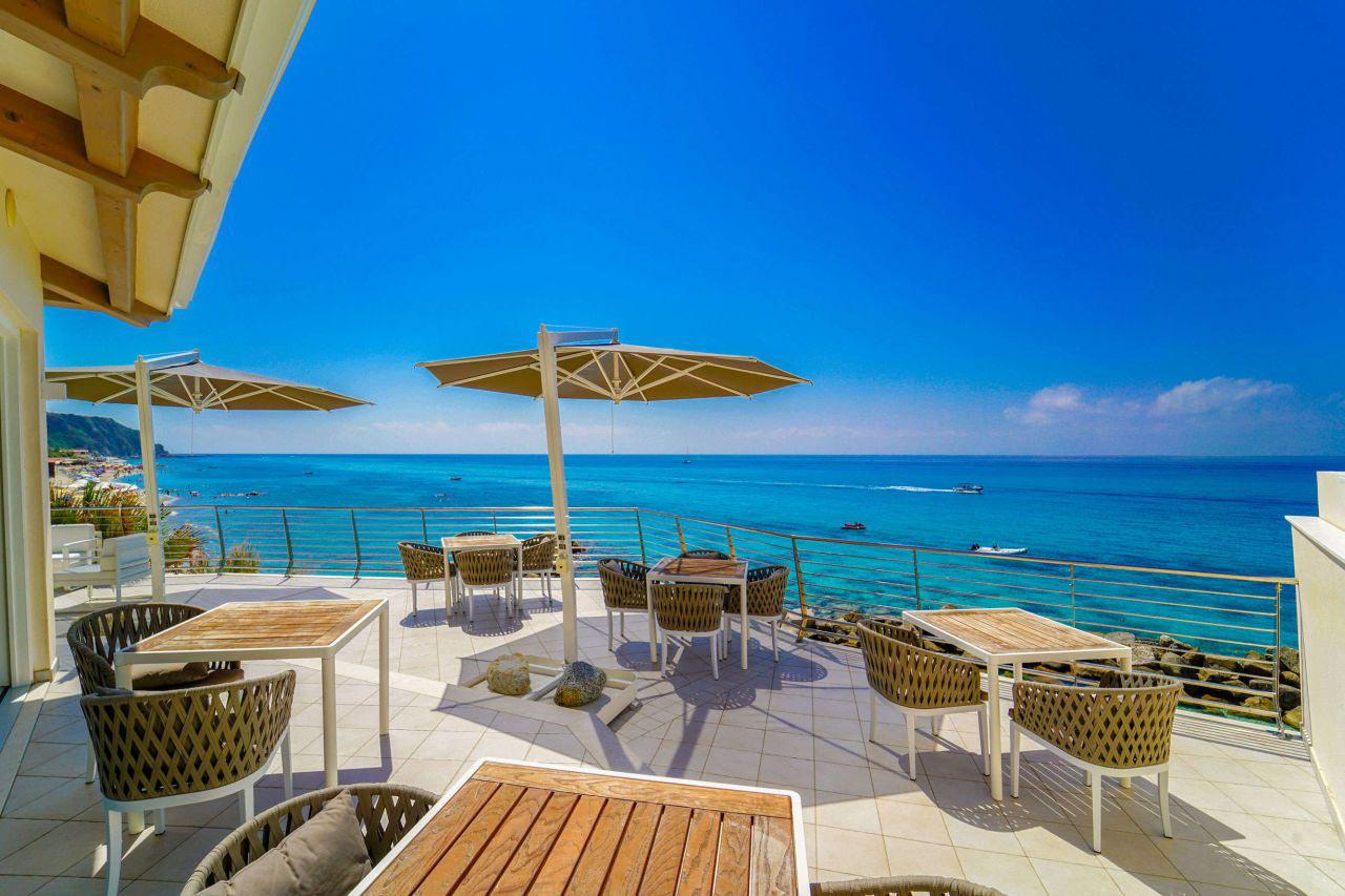 del-godano-bay-resort-en-spa