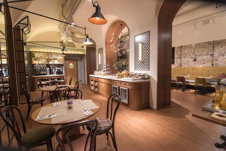 3 Dagen logies/ontbijt Petit Palace Boqueria Garden