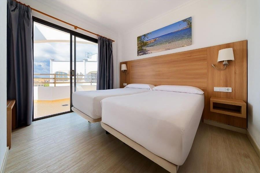 R2 Cala Millor Beach Apartments