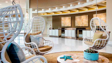 bakers-cay-key-largo-curio-collection-by-hilton