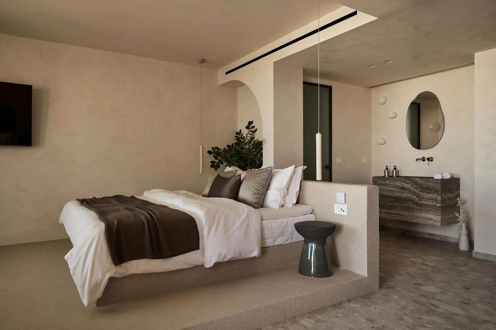 uzenie-all-suites-resort