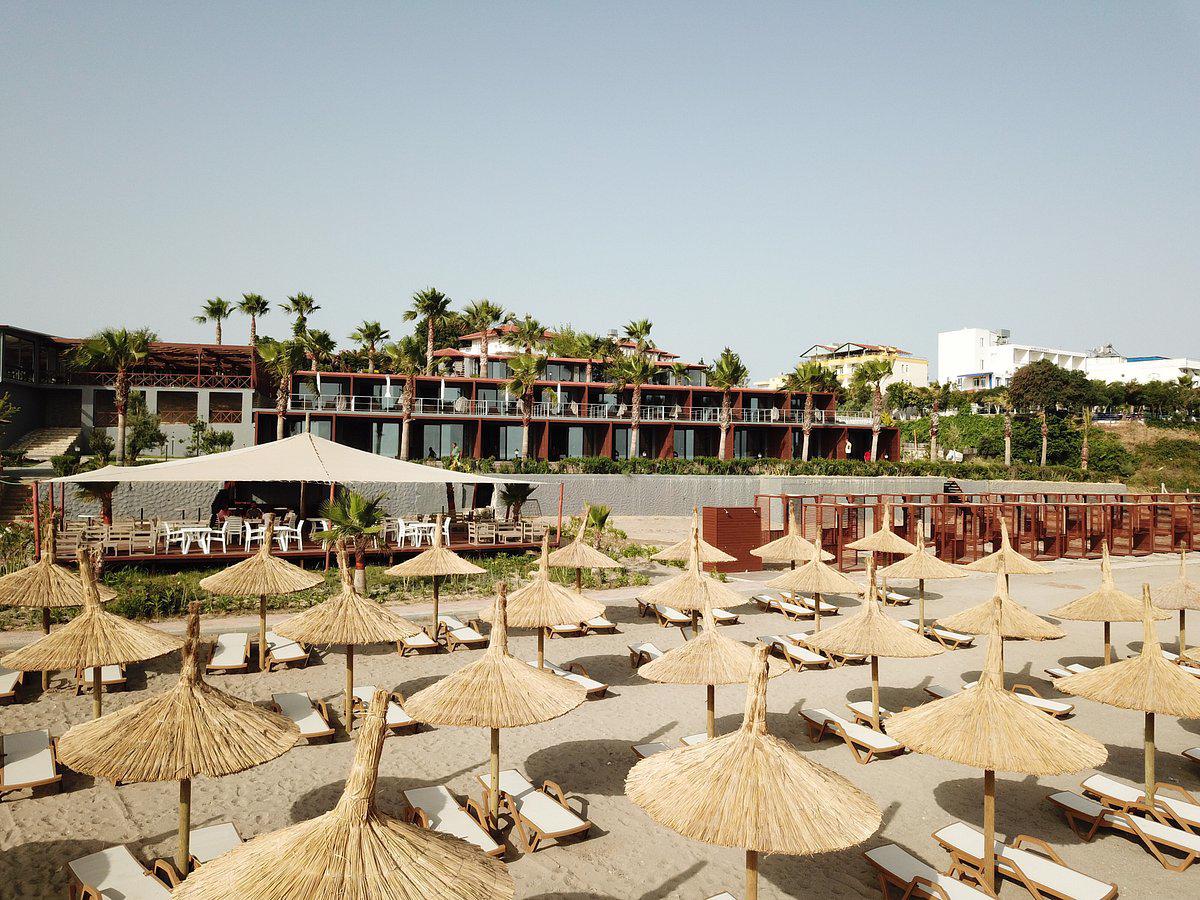 adora-calma-beach-hotel