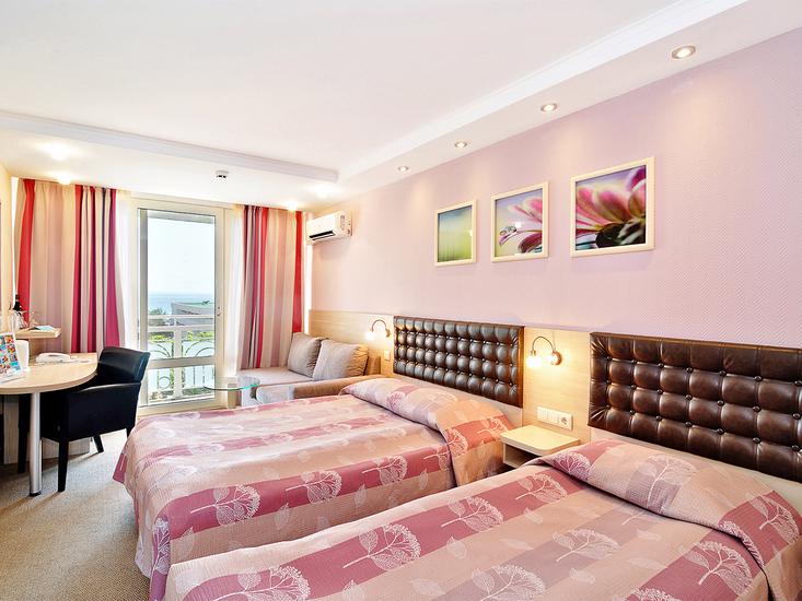 Hotel Sandy Beach