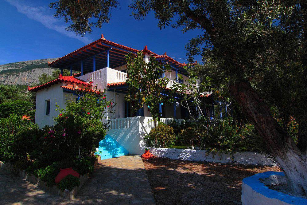 white-rock-apartments