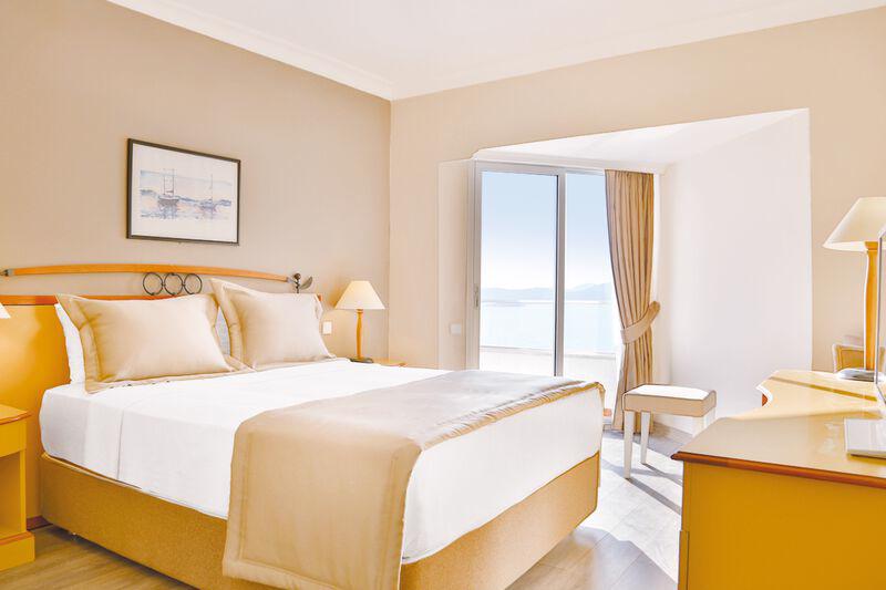 Roseira Beach Resort