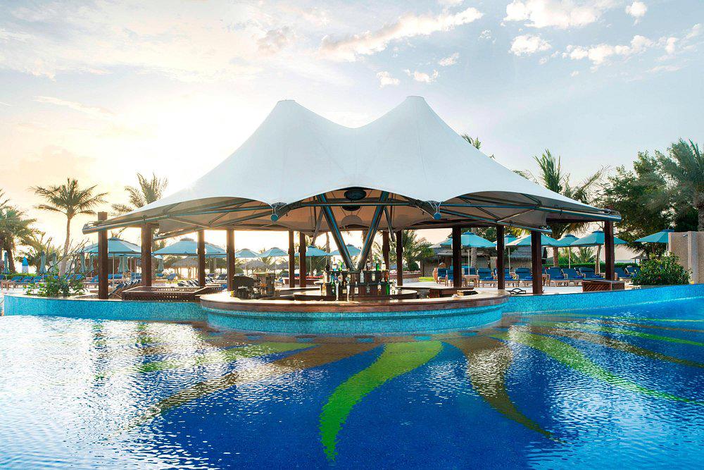 Le Meridien Al Aqah Beach