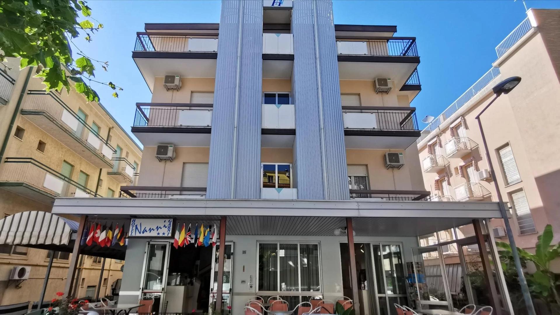 Nanni Garni