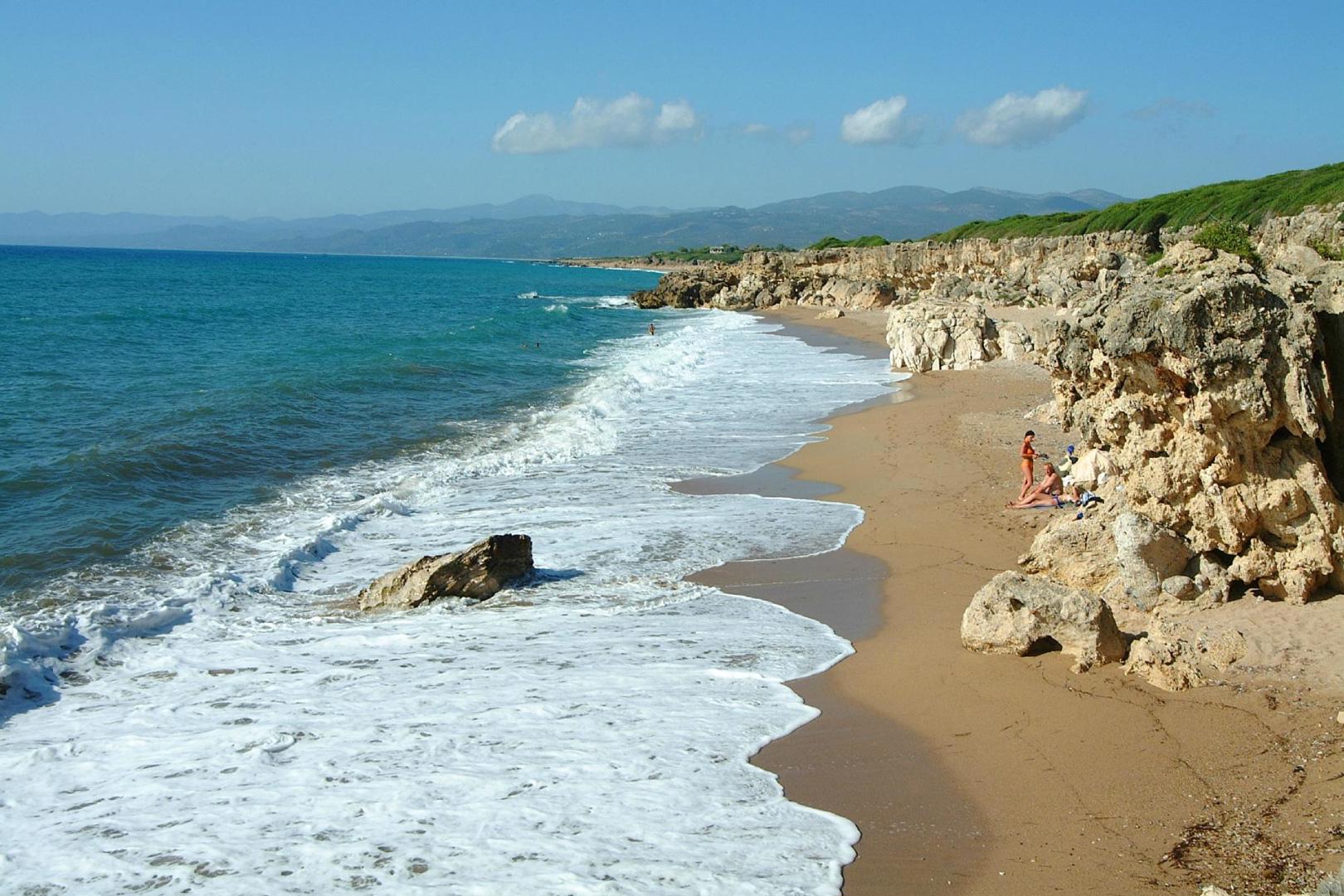 kyparissia-beach