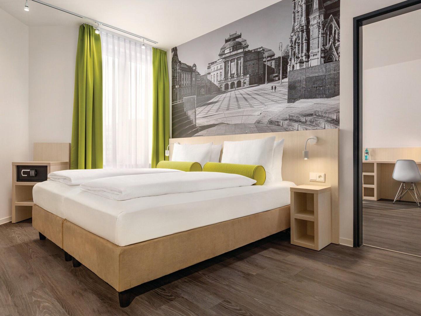 Foto Super 8 by Wyndham Chemnitz *** Chemnitz