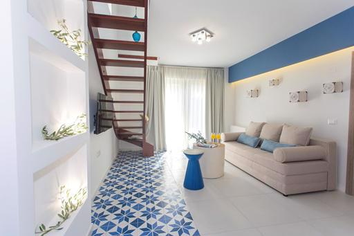 golden-bay-suites