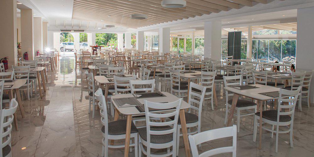 Blue Princess Beach En Suites