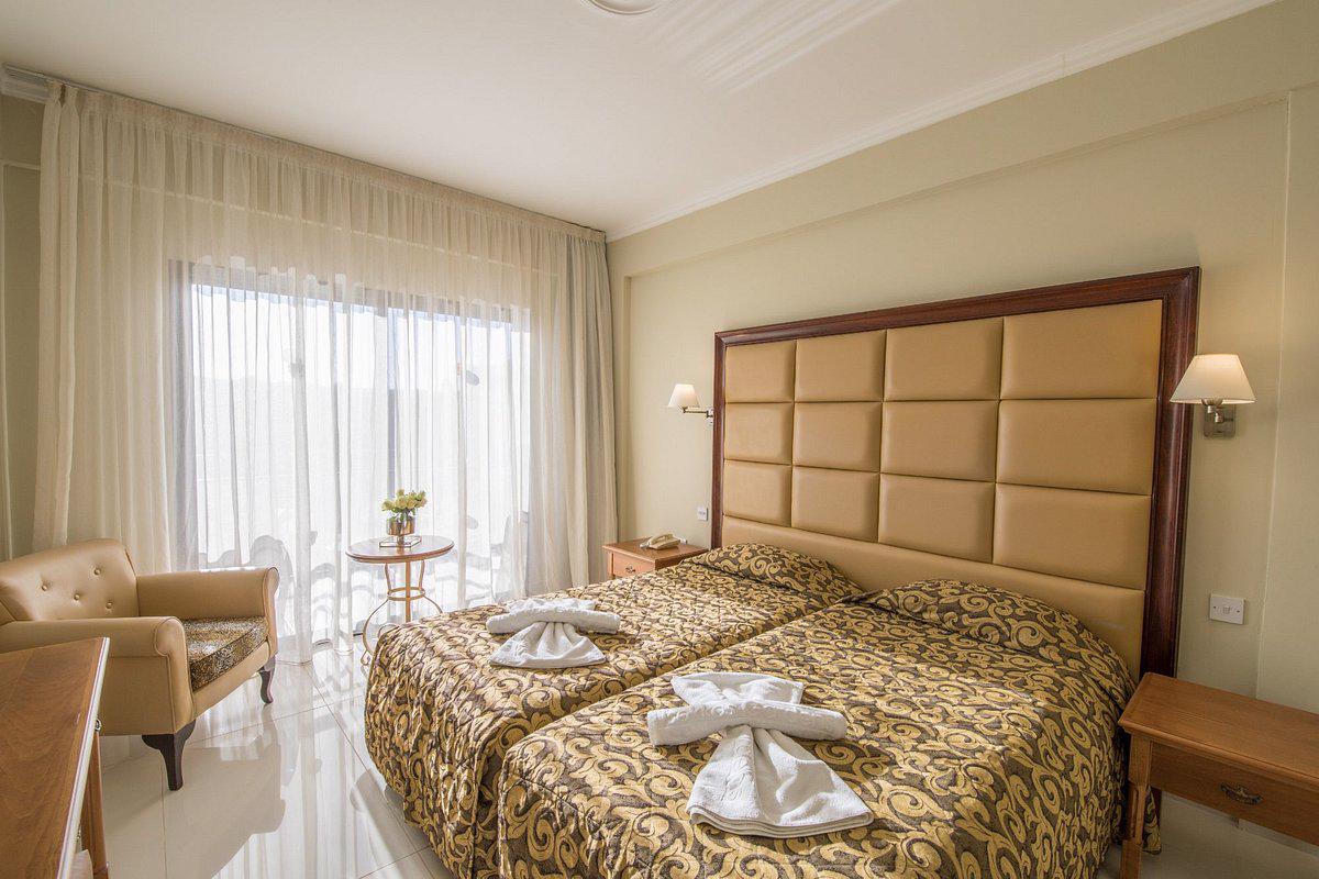 tsokkos-gardens-hotel