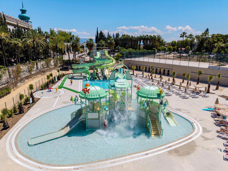 resort-melas-holiday-village