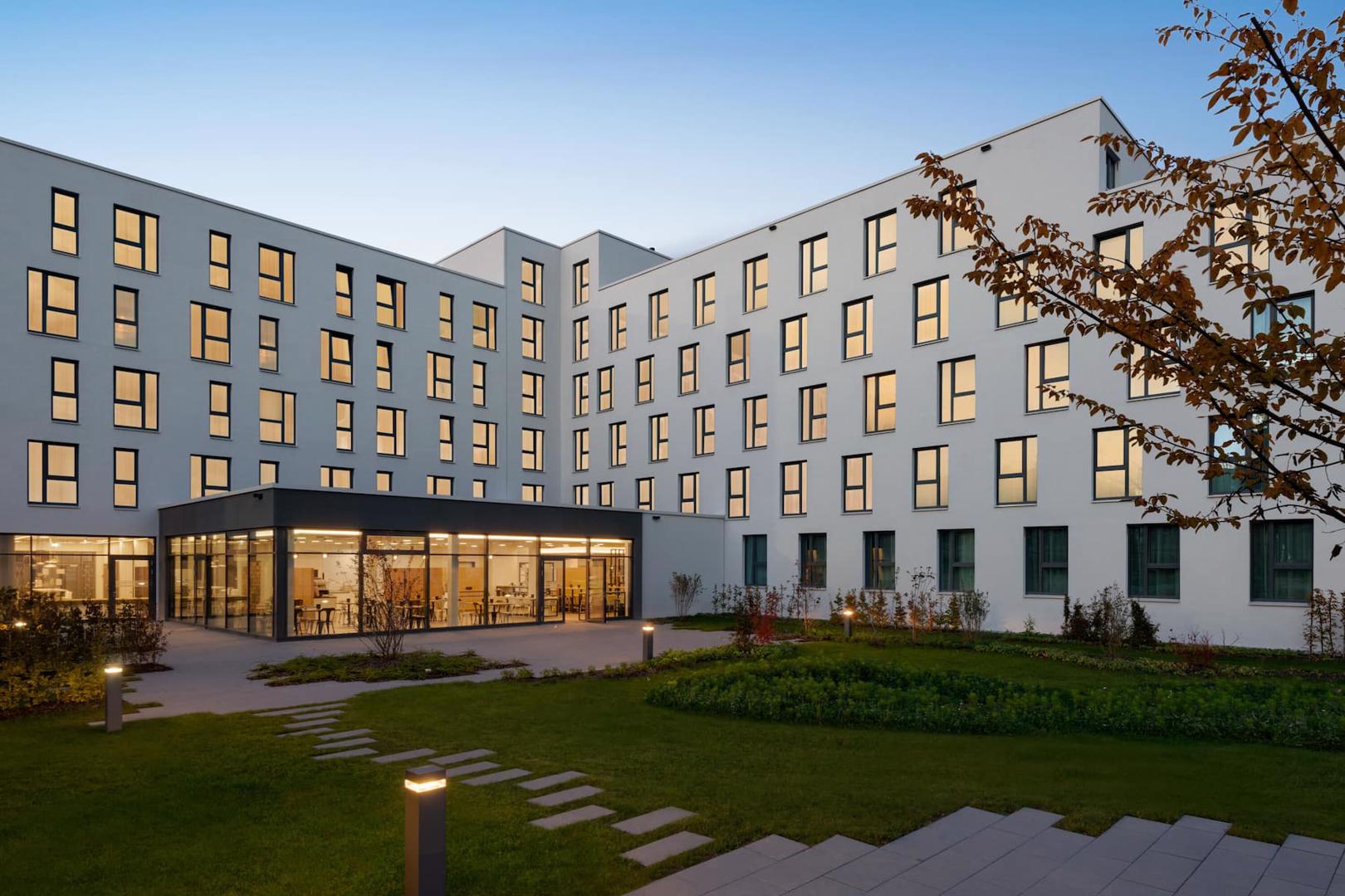 super-8-by-wyndham-augsburg