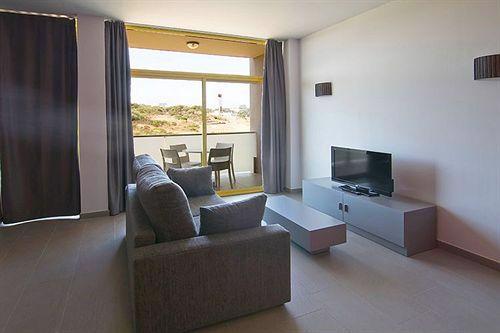 apolo-suites