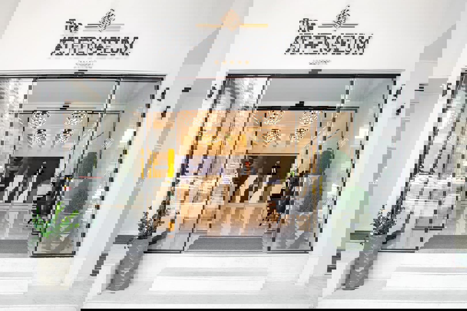 the-athenaeum-luxury-hotel