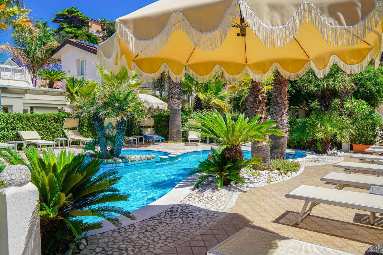 Foto Del Godano Bay Resort en Spa **** Capo Vaticano