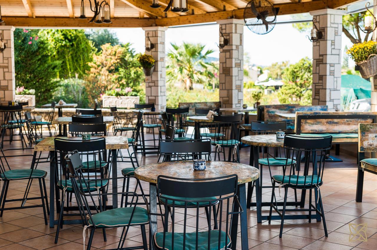 Windmill Bay Hotel