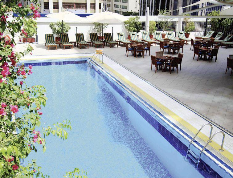 Foto Novel Hotel City Center **** Abu Dhabi