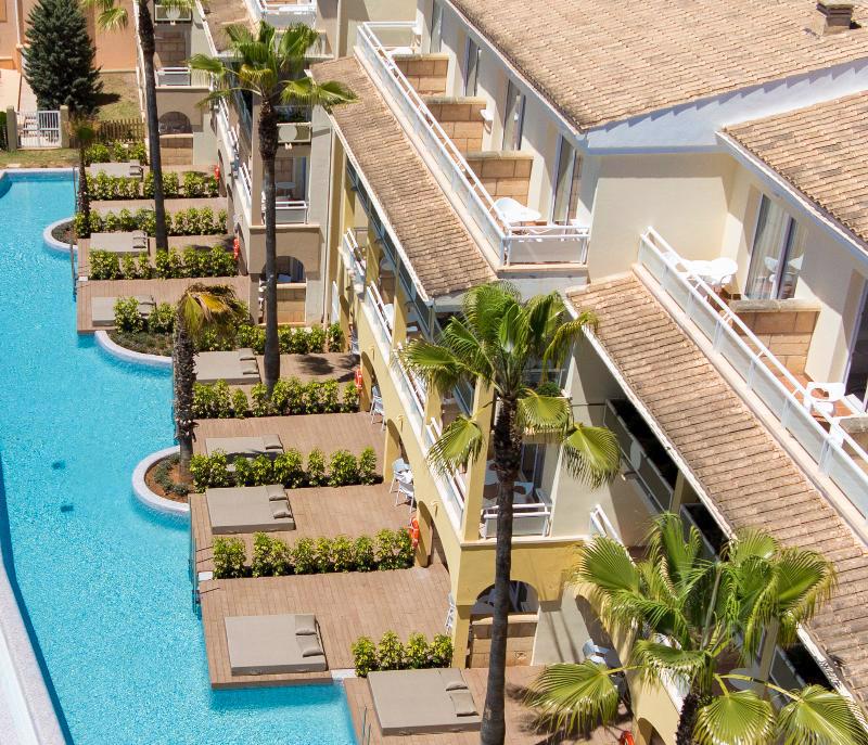 Cala Mandia Resort en Spa