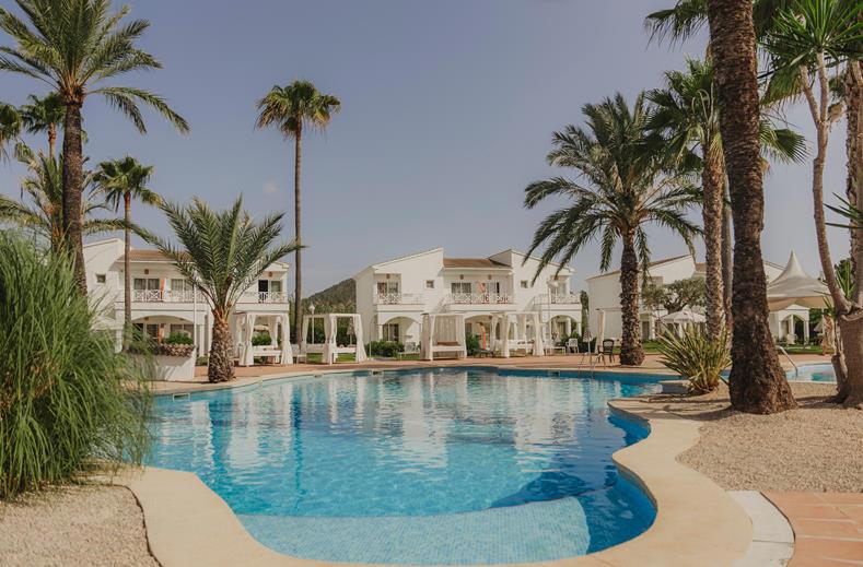hotel-garden-holiday-village