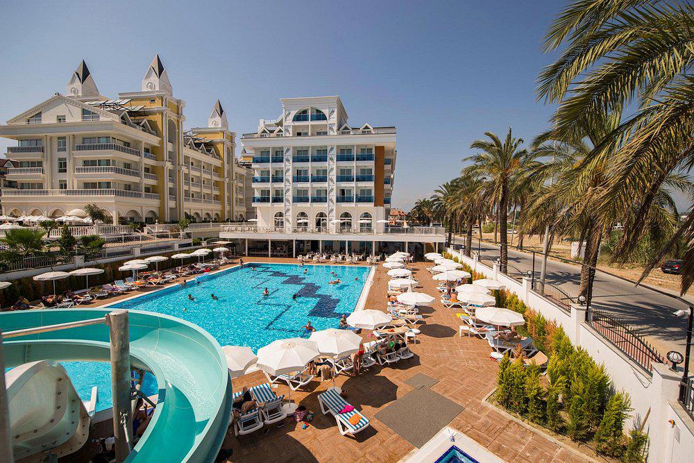 hotel-palm-world-resort-en-spa
