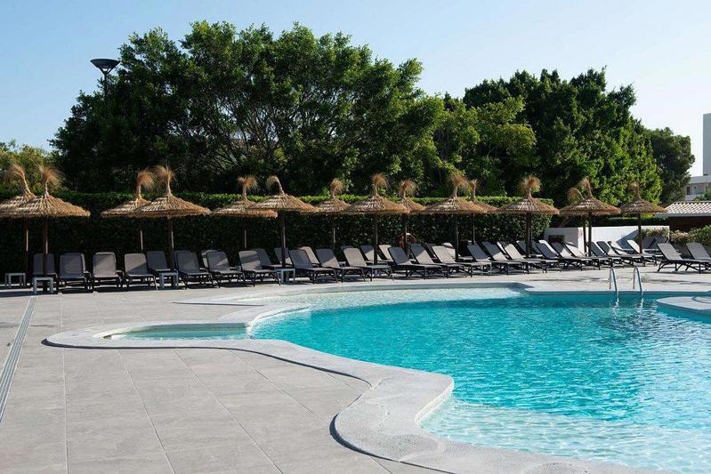 Aparthotel Alcudia Beach