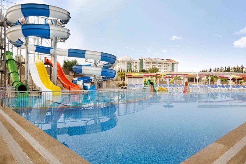 Ramada Resort Side