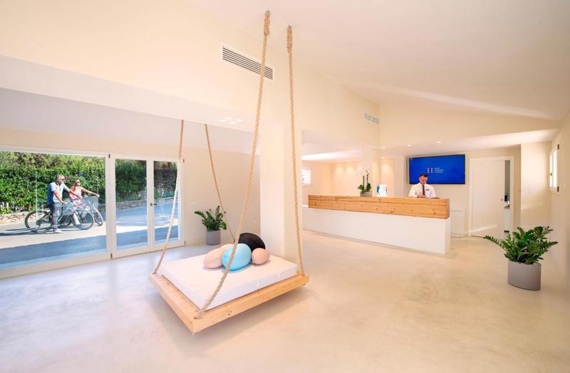 Curio Collection by Hilton Baia di Chia Resort Sardinia - Domus De Maria - Italie