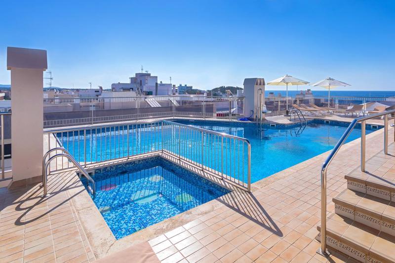 Duquesa Playa - Santa Eulalia - Spanje