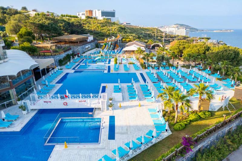 Ramada by Wyndham Resort Kusadasi en Golf - Kusadasi - Turkije