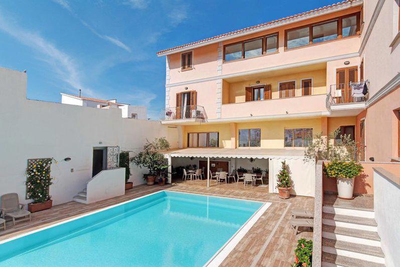Cristal Blu Residence
