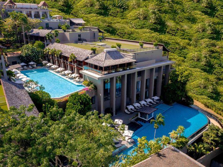Foto MGallery Avista Hideaway Phuket Patong ***** Tri Trang Beach