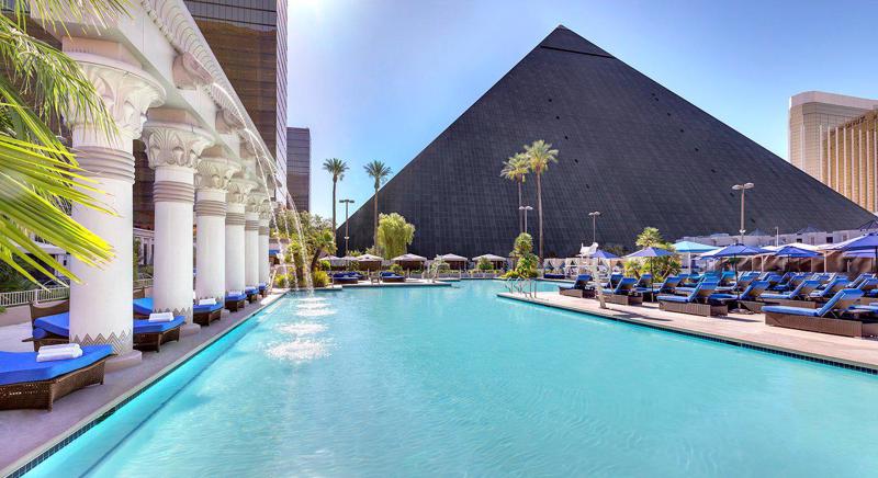 Luxor Hotel en Casino