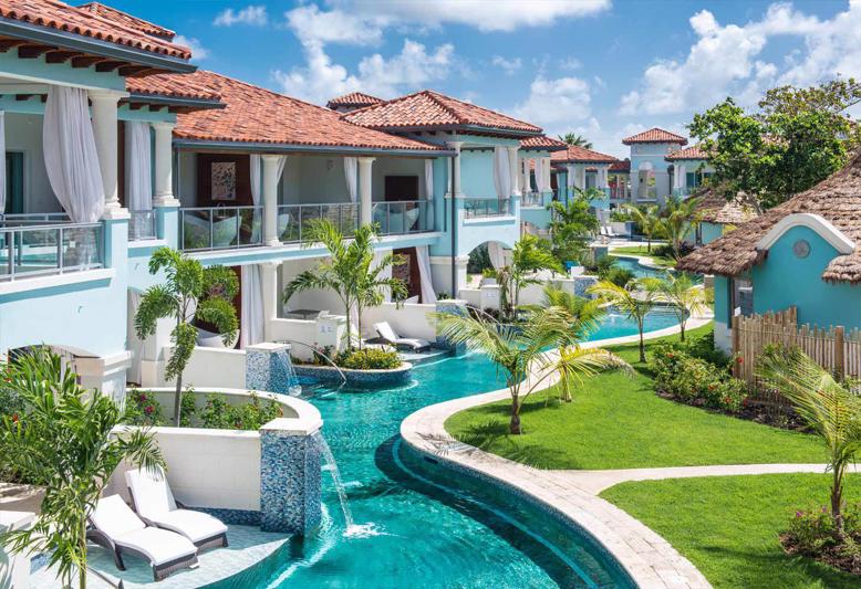 Sandals Royal