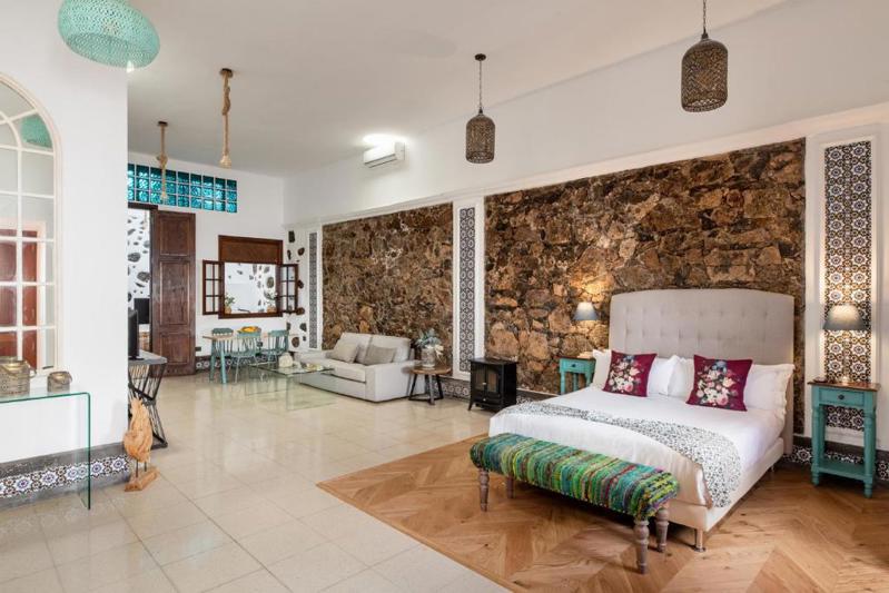 Hotel El Charco Suites