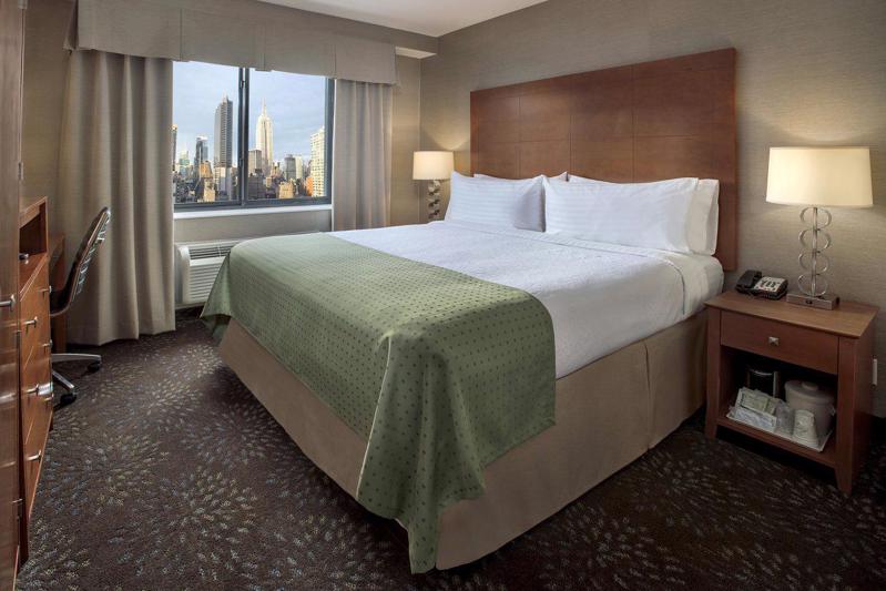 Holiday Inn Manhattan 6th Avenue