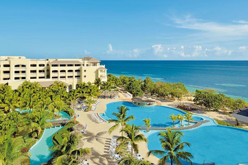 Hotel Iberostar Waves Rose Hall Beach