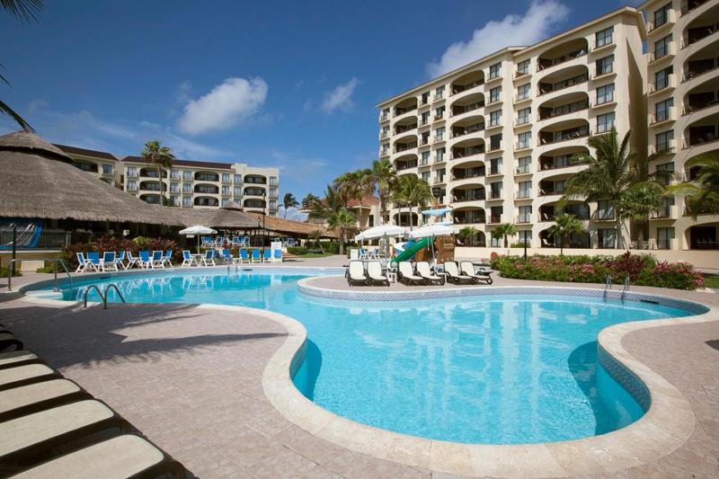 Emporio Cancun