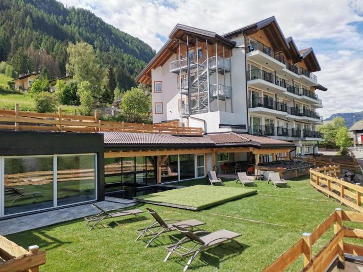 Hotel L Active Alm