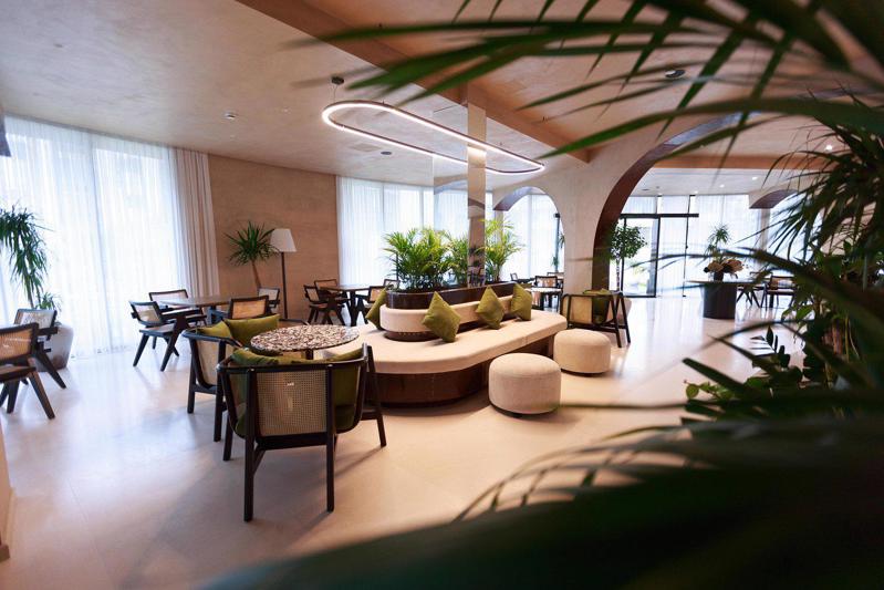 Flower Hotels en Resorts - Golem - Albanie