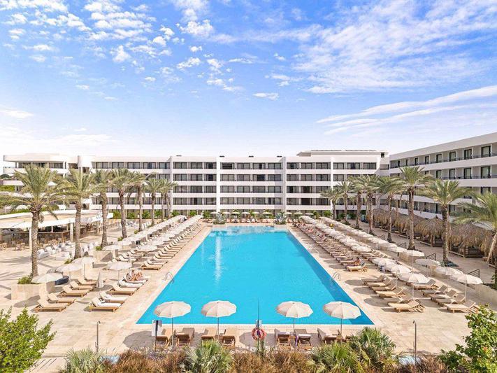 Curio Collection by Hilton The Rif at Mangrove Beach Corendon Curacao