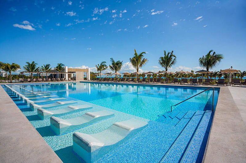 RIU Latino