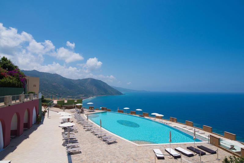 Grand Avalon Sikani